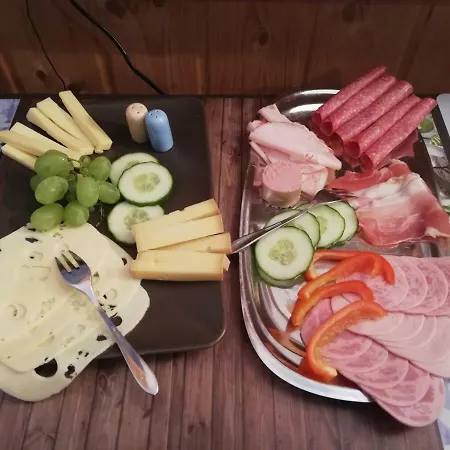 Lucia Bed & Breakfast